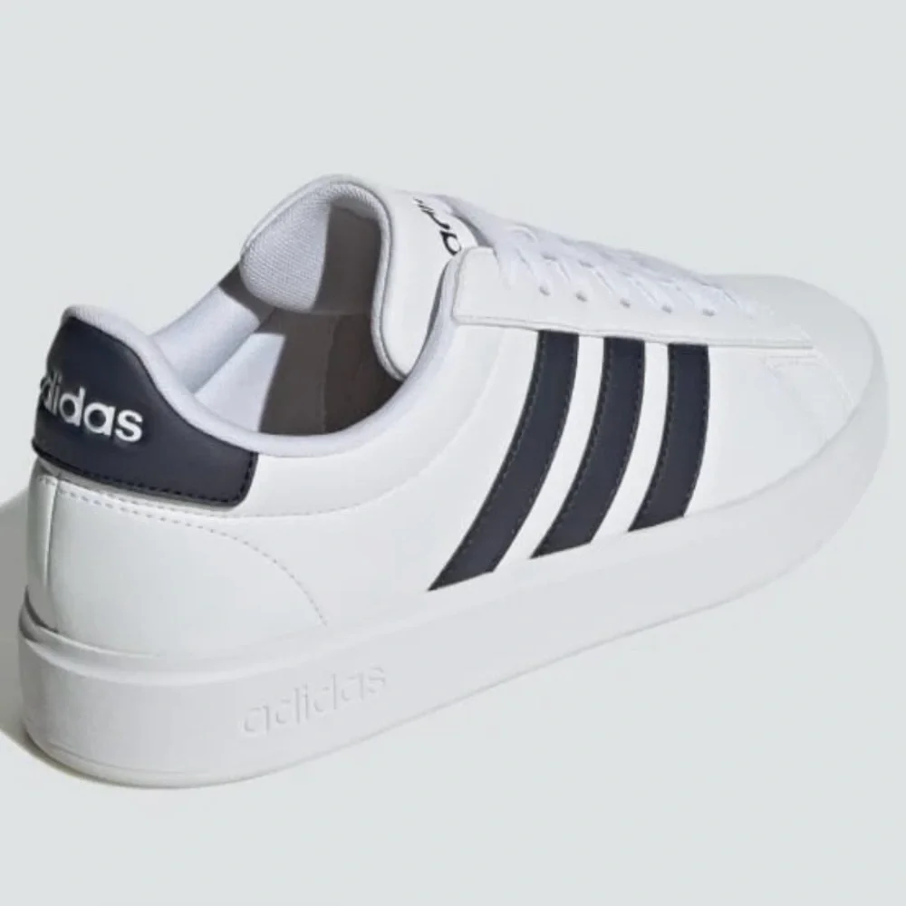 Adidas NWT Grand Court 2.0 shoes white & black men’s 9.5
